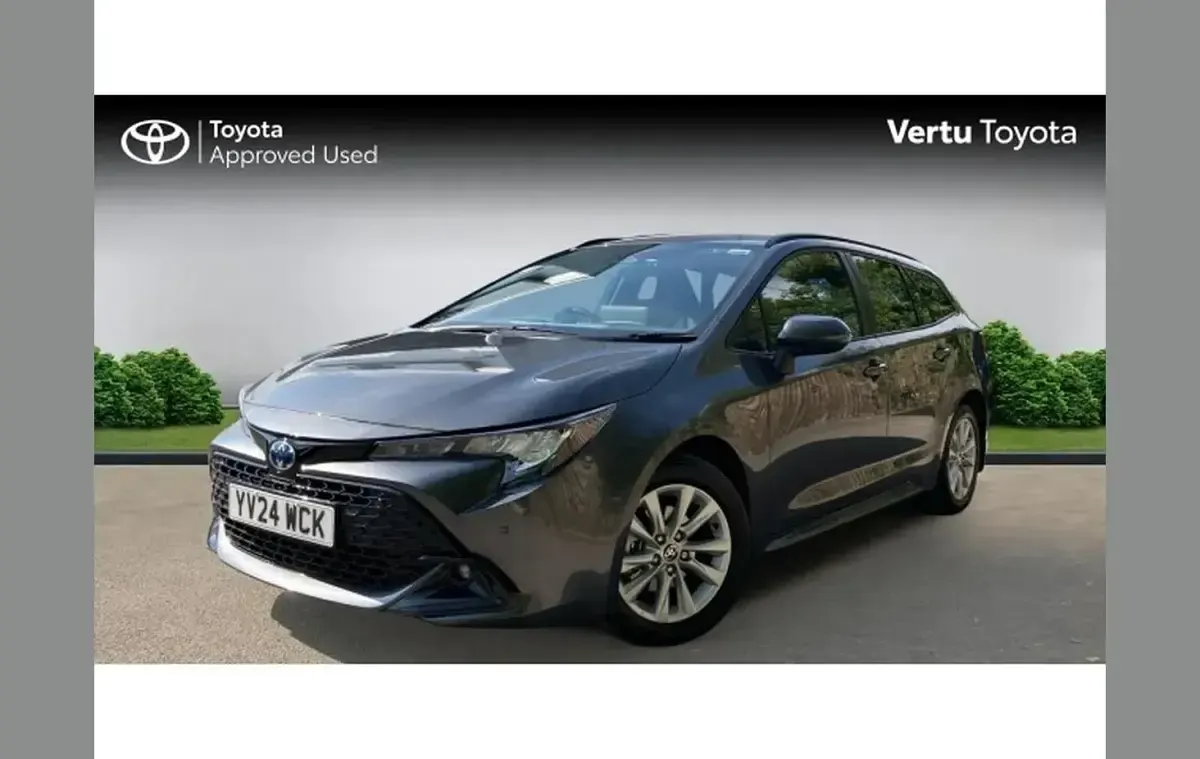 Used Toyota Corolla 140 HP (102 kW) 2024 Grey Estate