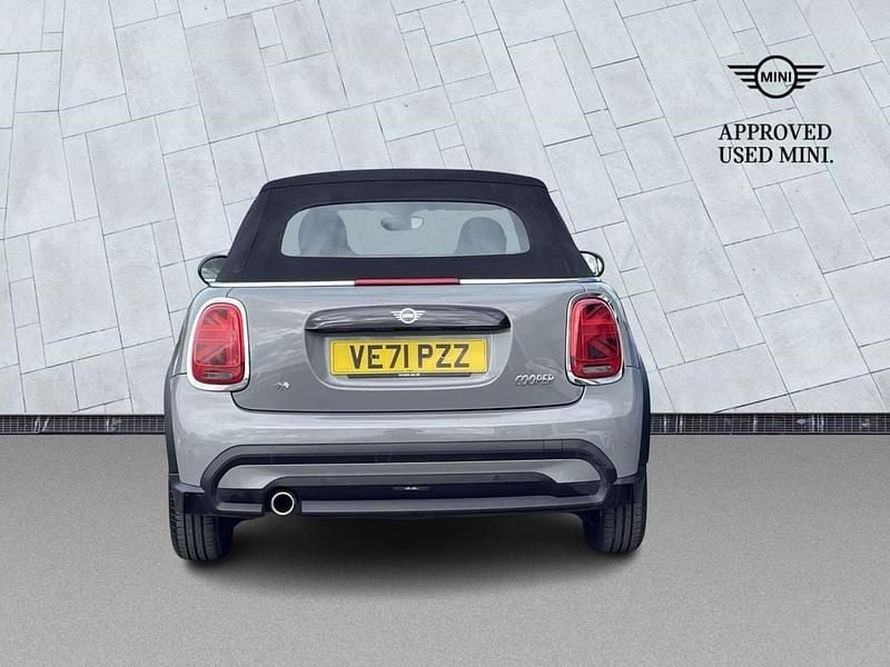 Begagnad Mini Cooper Cabriolet Classic 2021 Grå Cab