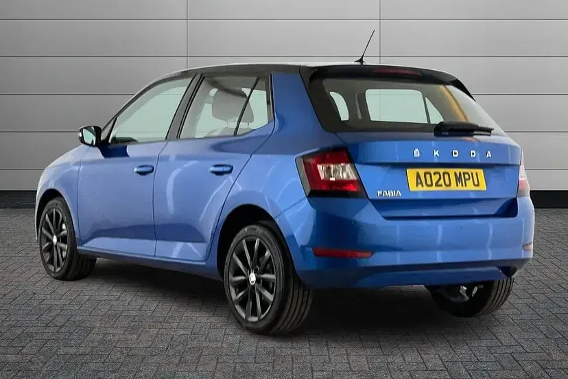 Used Skoda Fabia Colour Edition 94 HP (69 kW) 2020 Race blue Hatchback