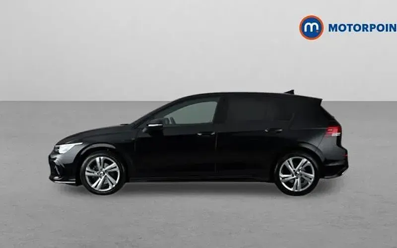 Used VW Golf VIII R-line 131 HP (96 kW) 2024 Hatchback