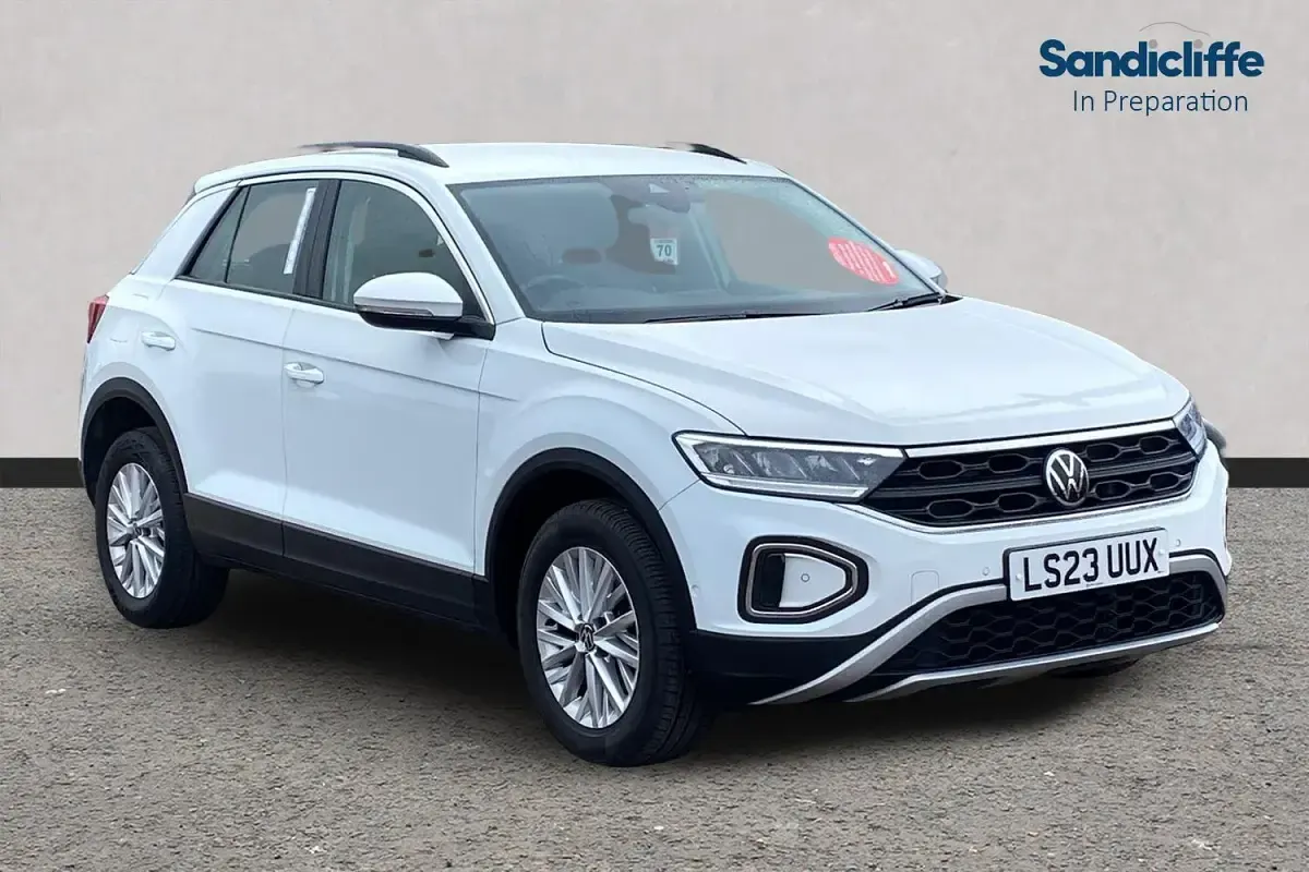 Used VW T-Roc Life 110 HP (80 kW) 2023 SUV