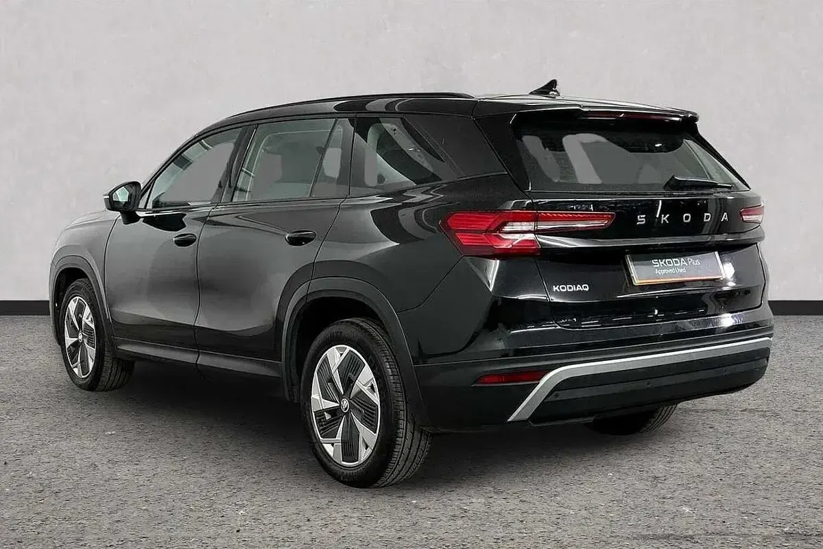 Used Skoda Kodiaq SE 150 HP (110 kW) 2024 Black magic pearl effect SUV