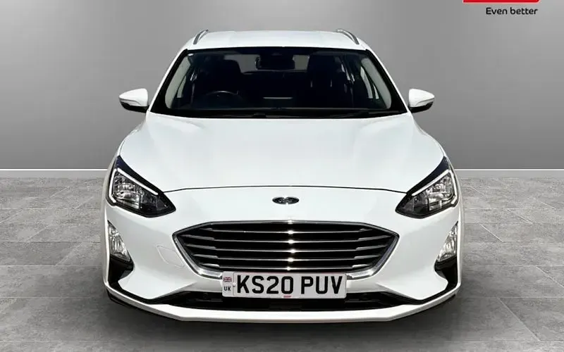 Used Ford Focus Titanium 120 HP (88 kW) 2020 White Estate