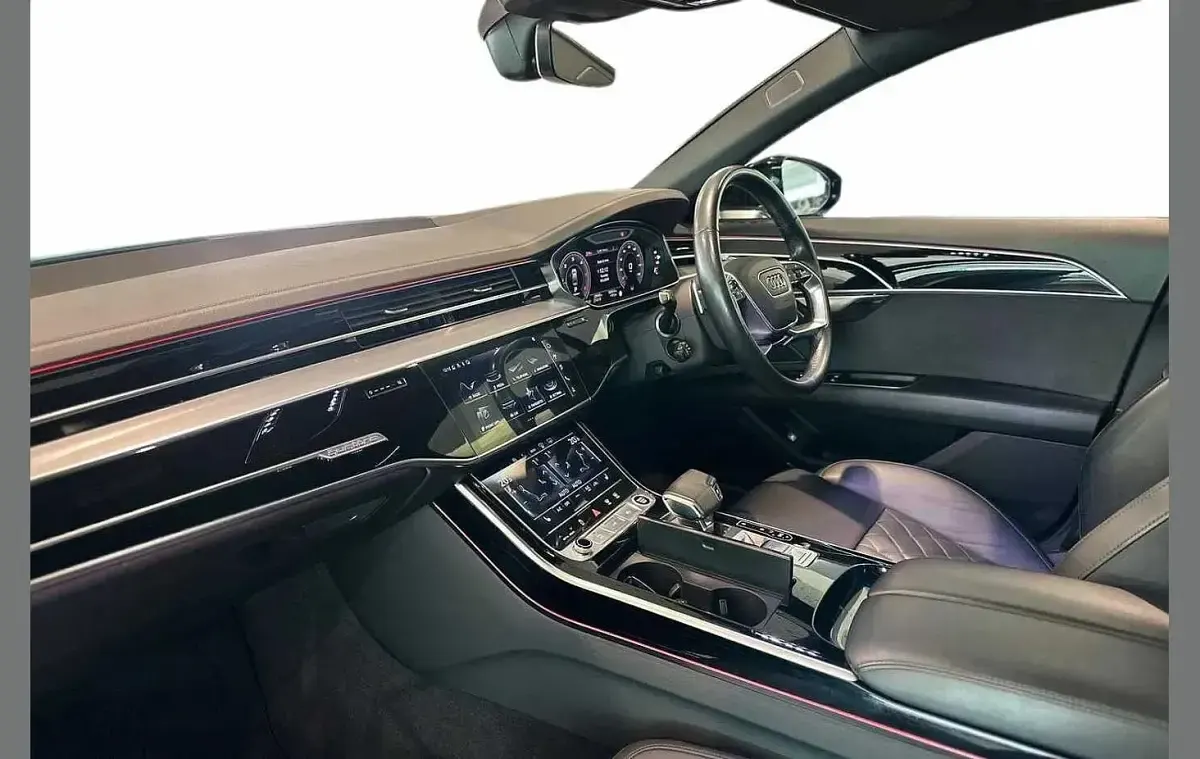 Used Audi A8L Advanced 286 HP (210 kW) 2022 Grey Sedan