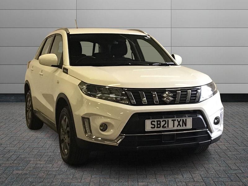White Used 2021 Suzuki Vitara SZ4 Estate | £11,995 (Fair price) - Image 1/4