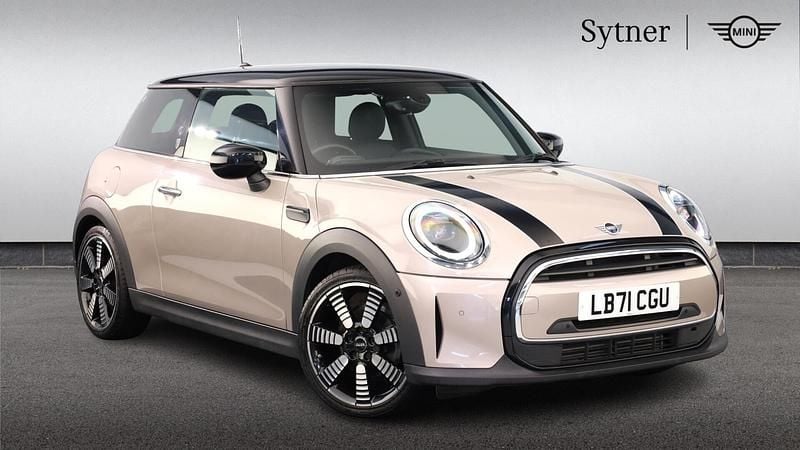 Grey Used 2022 Mini Cooper Exclusive Hatchback | £19,000 (Fair price) - Image 1/4