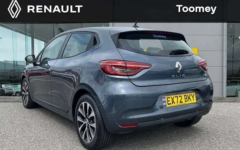 Used Renault Clio V Iconic 140 HP (102 kW) 2022 Grey  Hatchback