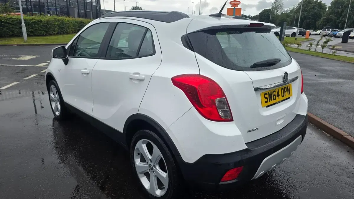 Used Vauxhall Mokka 115 HP (84 kW) 2015 White SUV