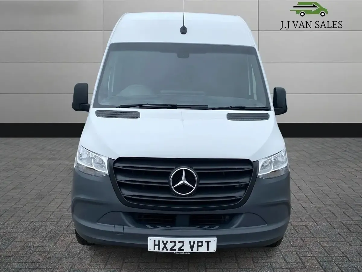 Used Mercedes Sprinter Premium 150 HP (110 kW) 2022 White Van
