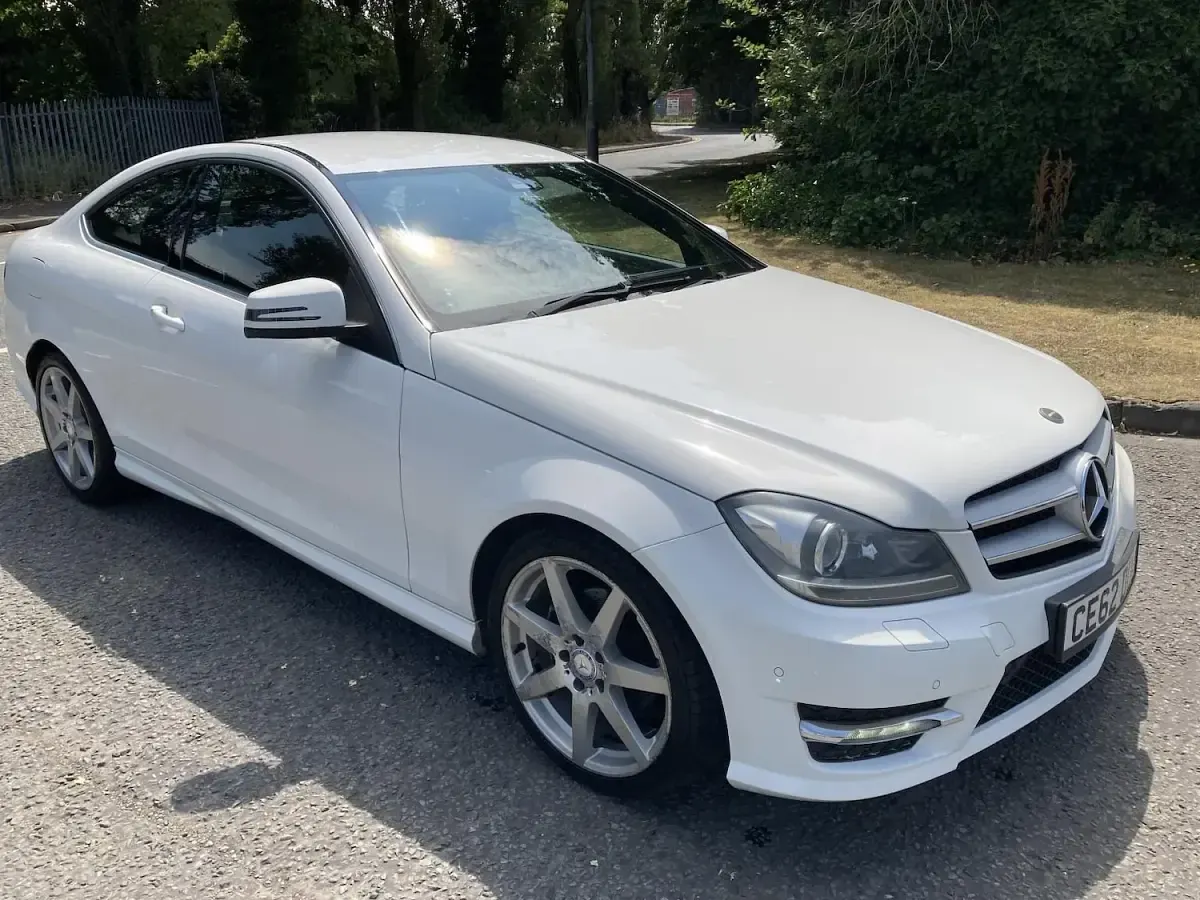 Used Mercedes C250 AMG 204 HP (150 kW) 2012 White Coupe