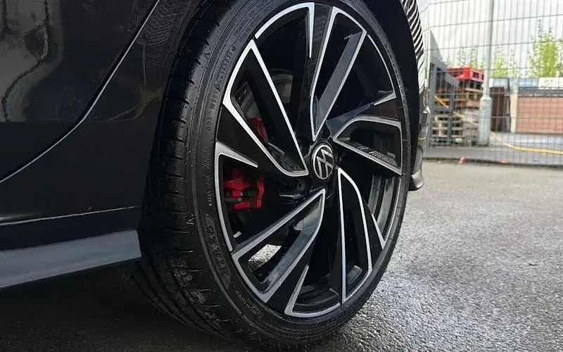 Used VW Golf VII GTI Clubsport 300 HP (220 kW) 2021 Black Hatchback