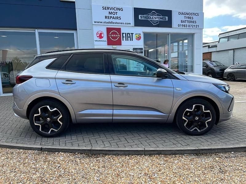 Used Vauxhall Grandland X Ultimate 128 HP (94 kW) 2023 Grey SUV
