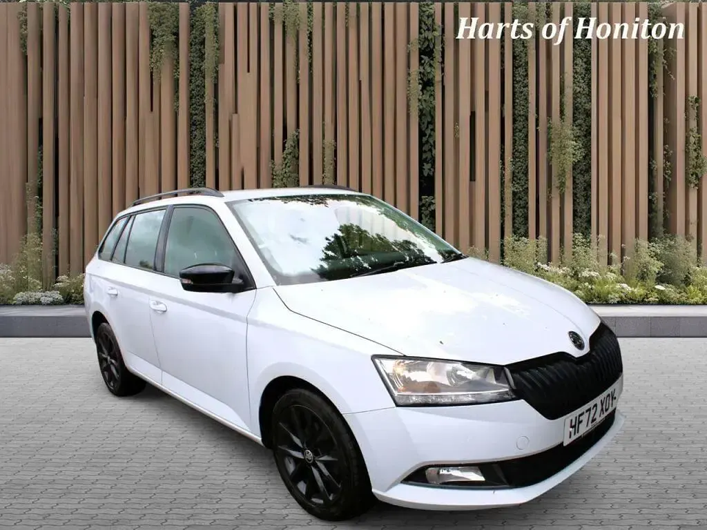 Used Skoda Fabia 2022 White Hatchback