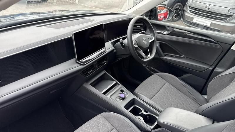 Usado VW Tiguan Match 204 CV (150 kW) 2025 Negro SUV