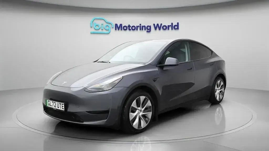 Used Tesla Model Y RWD 254 kW (346 HP) 2022 Grey SUV