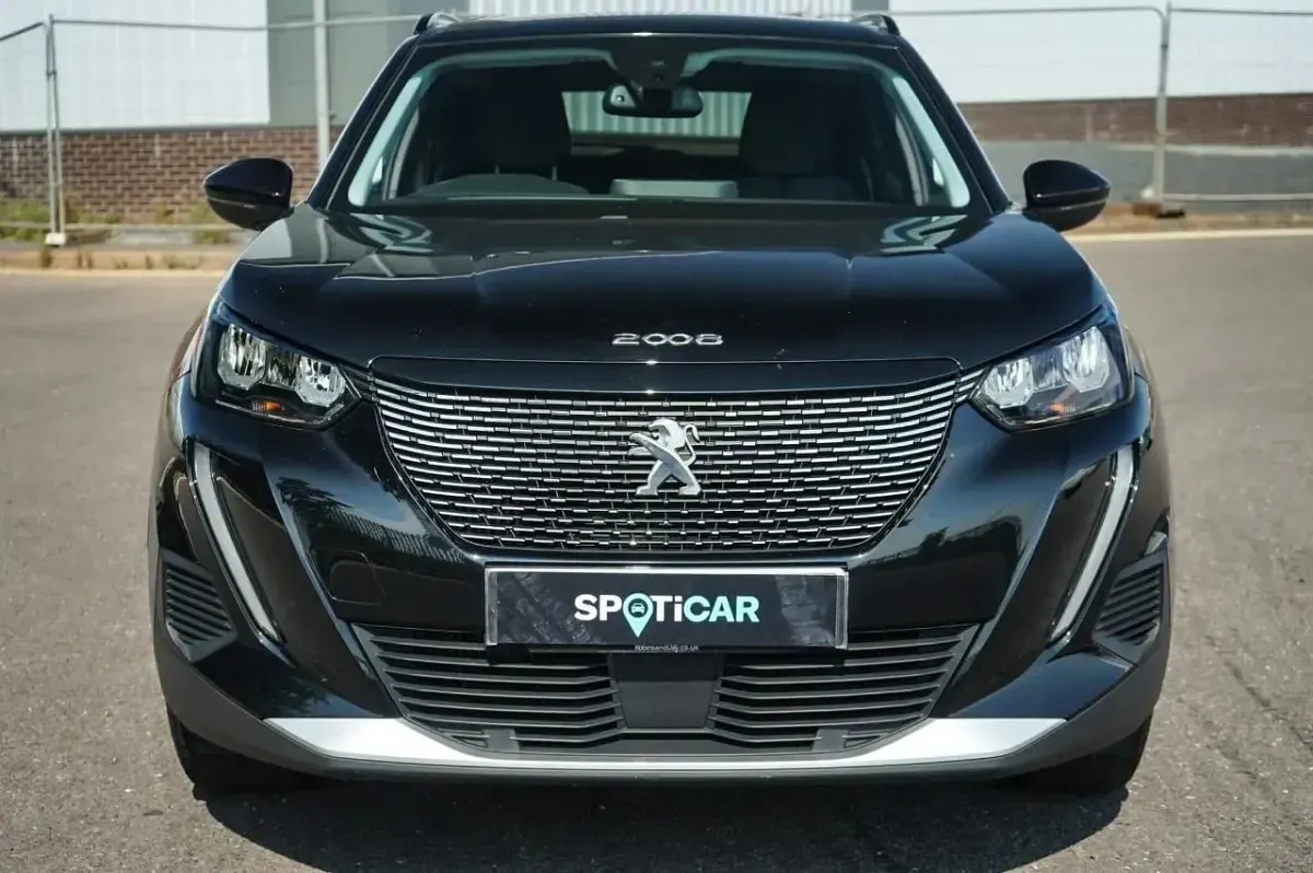 Used Peugeot 2008 Allure Premium 129 HP (94 kW) 2022 Black SUV