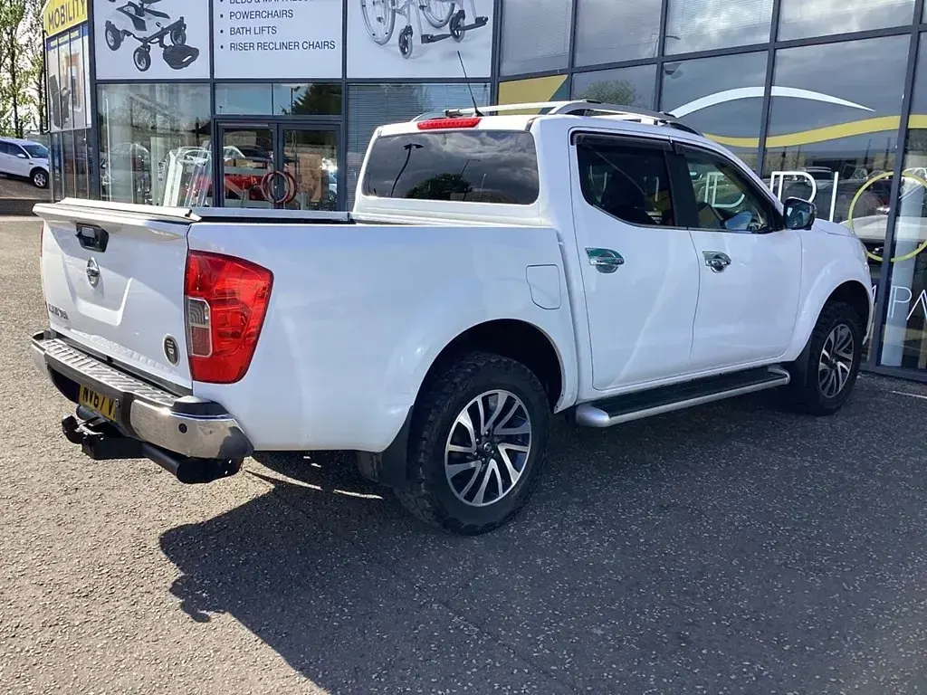 Used Nissan Navara S 190 HP (139 kW) 2017 White Pickup