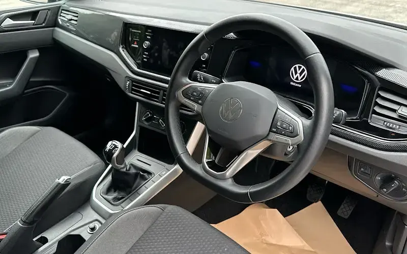 Used VW Polo Life 95 HP (69 kW) 2023 White Hatchback
