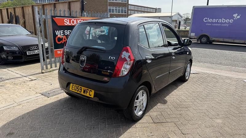 Used Hyundai i10 Comfort 78 HP (57 kW) 2009 Black Hatchback
