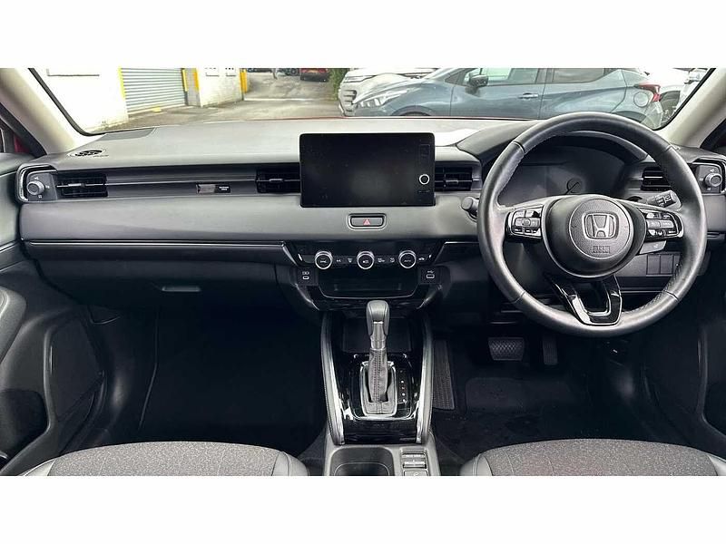 Używany Honda HR-V Advance 131 KM (96 kW) 2025 Czerwony SUV
