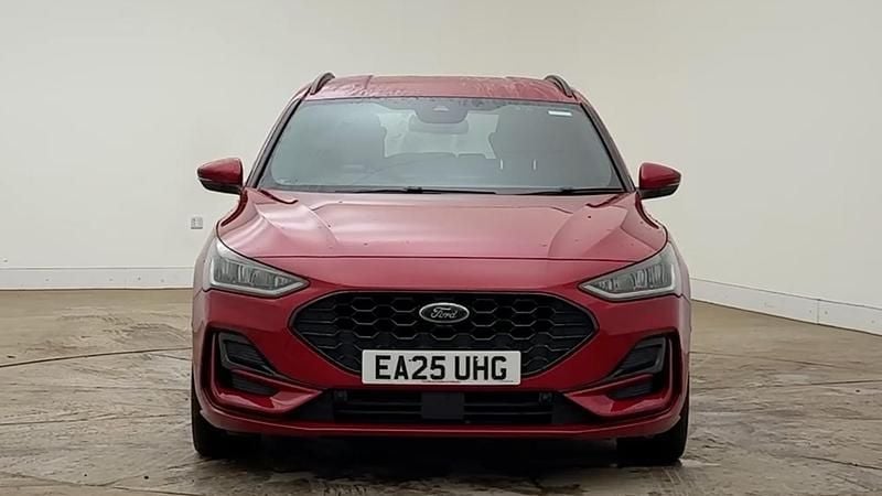 Used Ford Focus ST-Line 155 HP (114 kW) 2025 Red Estate