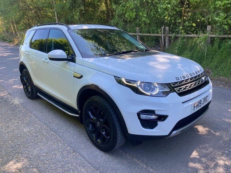 White Used 2019 Land Rover Discovery Sport HSE SUV | £18,490 (Fair price) - Image 1/4