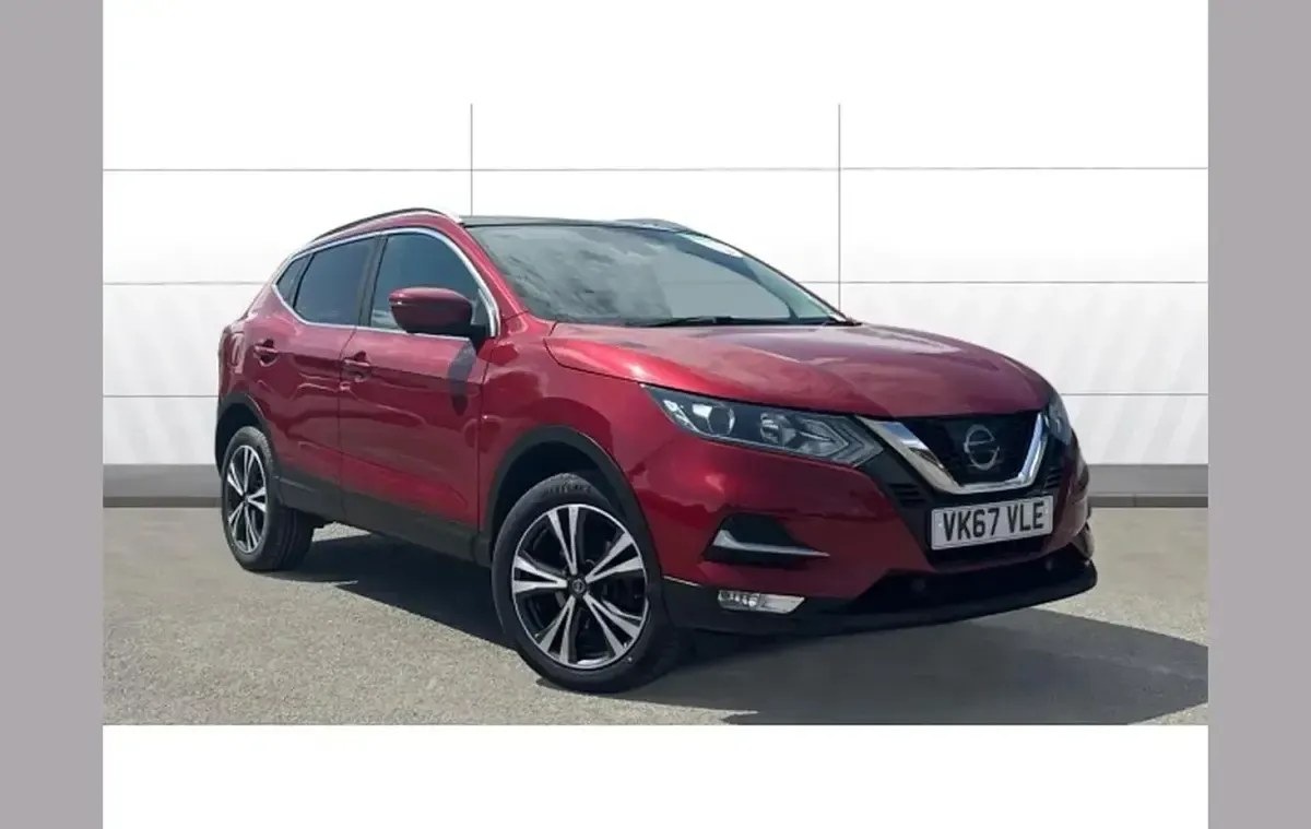 Used Nissan Qashqai N-Connecta 110 HP (80 kW) 2017 SUV
