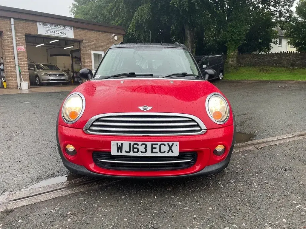 Used Mini Cooper Clubman 122 HP (89 kW) 2013 Red Estate