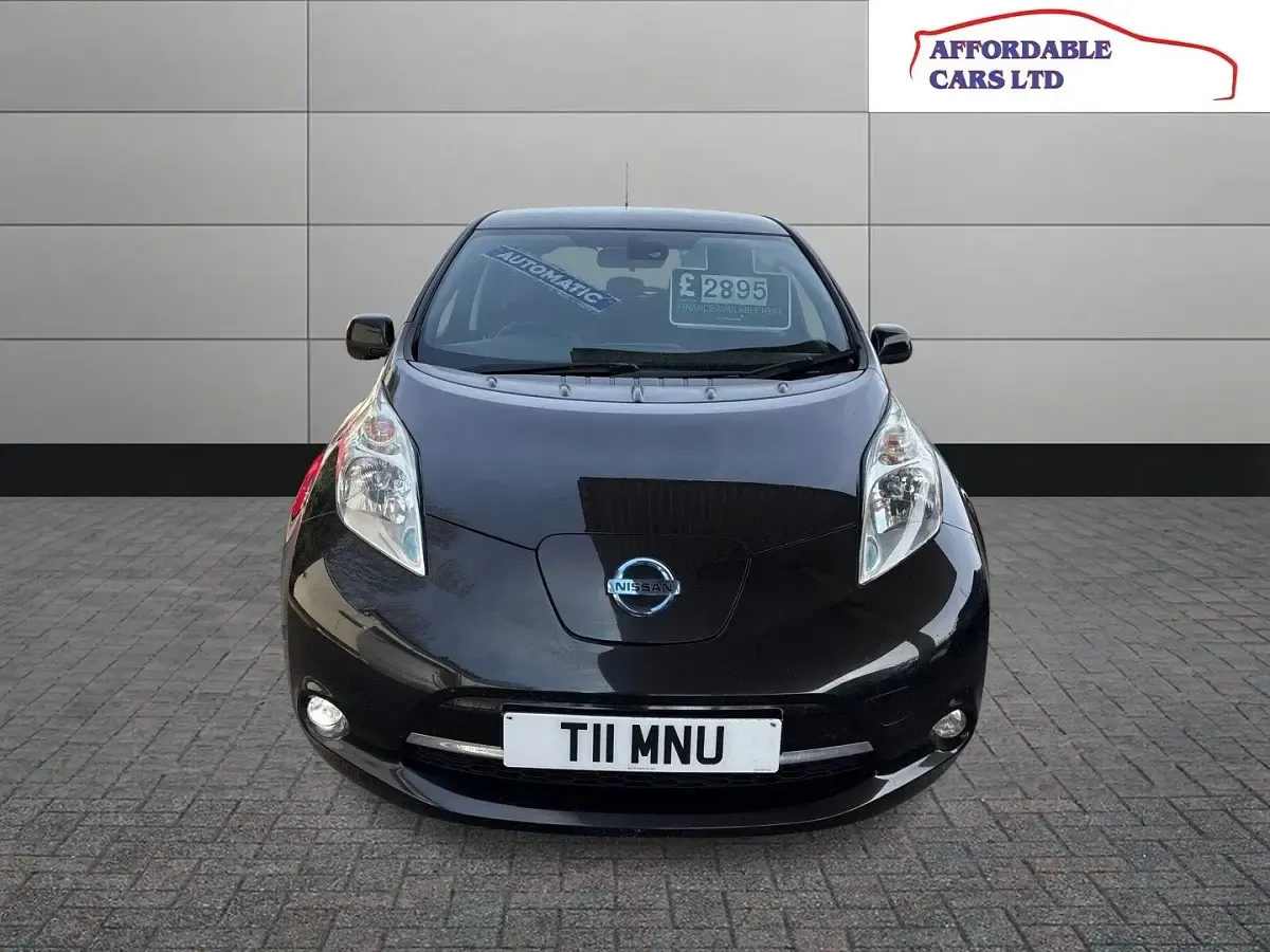 Used Nissan Leaf Acenta 80 kW (109 HP) 2015 Black Hatchback