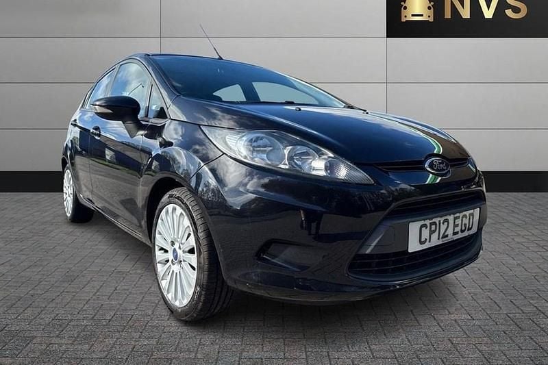 Silver Used 2012 Ford Fiesta Zetec Hatchback | £1,995 (Good price) - Image 1/1