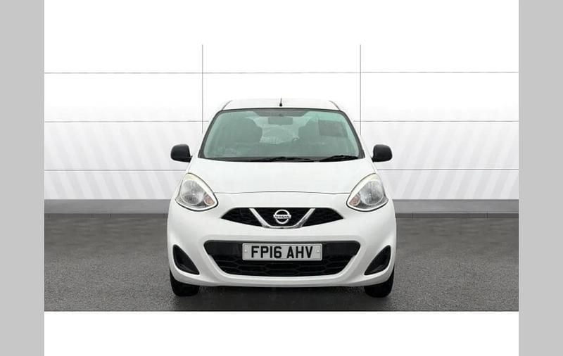 Used Nissan Micra 80 HP (58 kW) 2016 White Hatchback
