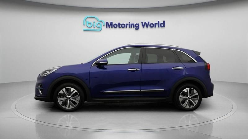 Used Kia e-Niro Plus 147 kW (201 HP) 2021 Blue SUV