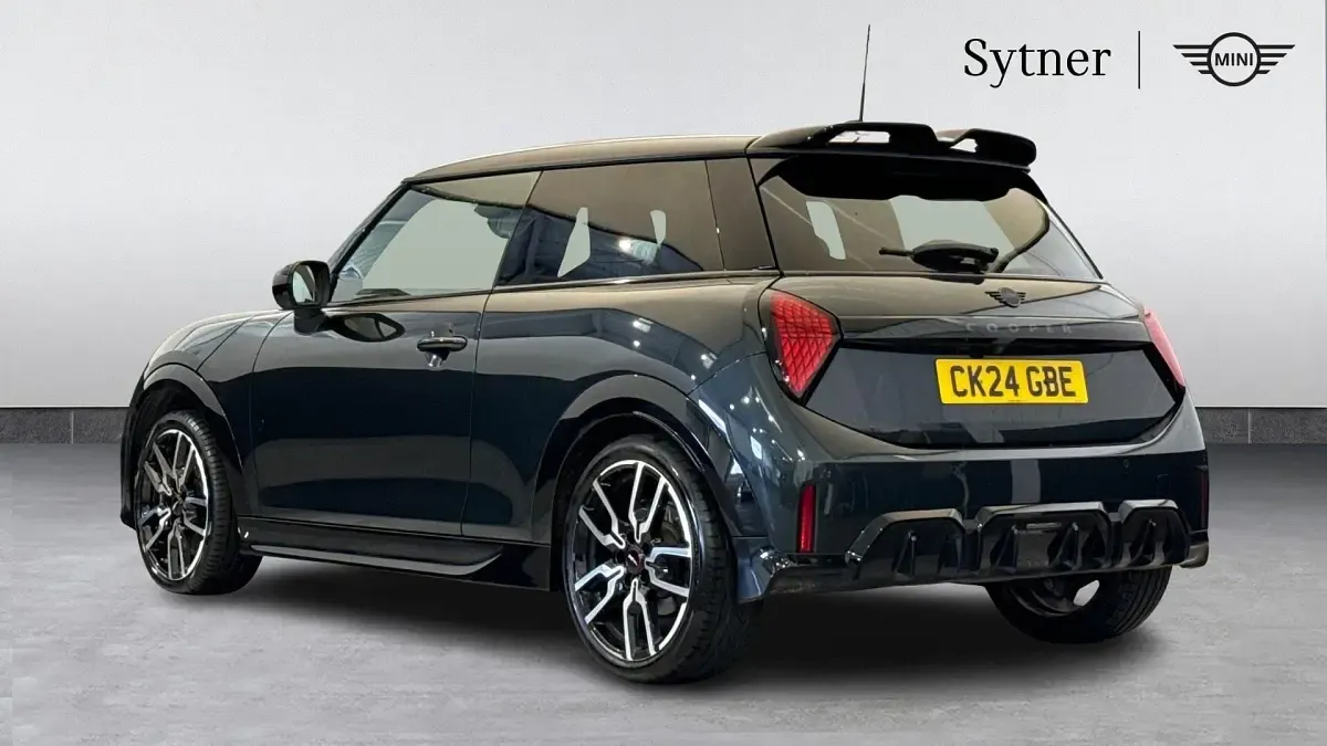 Used Mini Cooper Hatch 154 HP (113 kW) 2024 Grey Hatchback