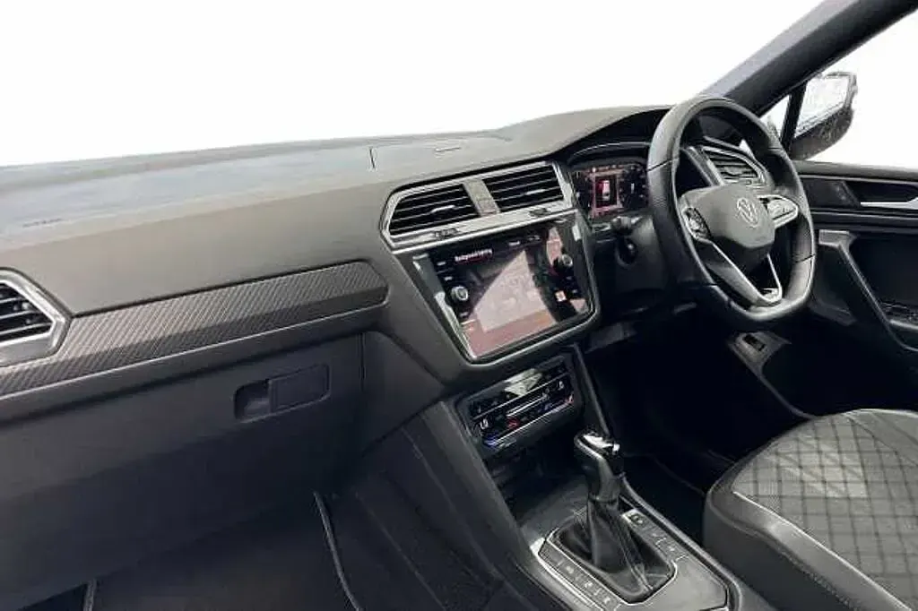 Used VW Tiguan Allspace R-line 150 HP (110 kW) 2023 Black SUV