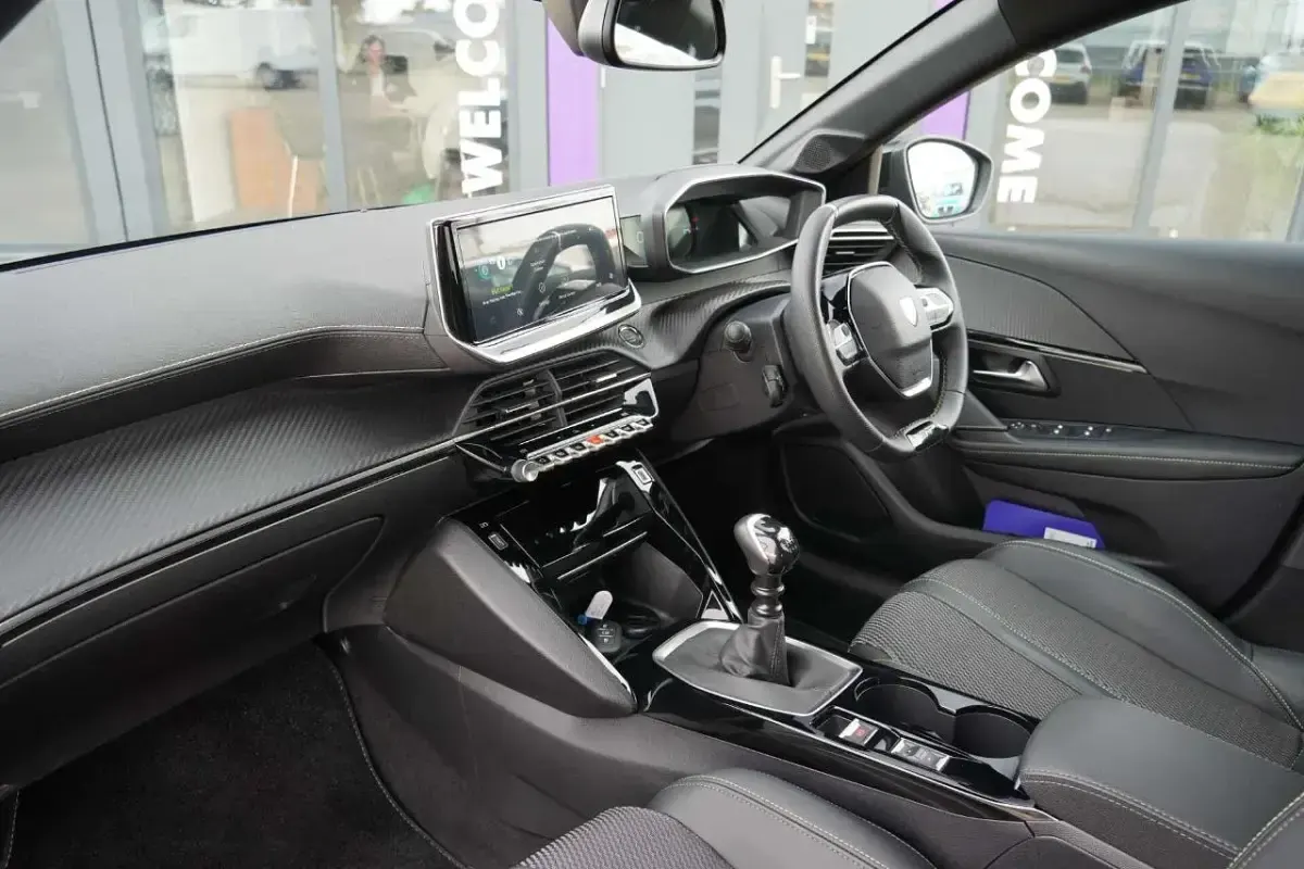 Used Peugeot 208 GT 99 HP (72 kW) 2025 Grey Hatchback