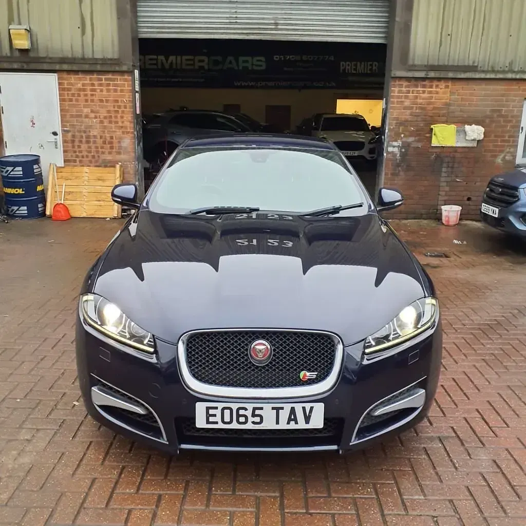 Second-hand Jaguar XF R-Sport 200 CP (147 kW) 2015 Albastru Berlinǎ