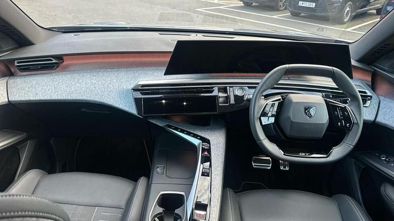 Used Peugeot e-3008 GT 152 kW (207 HP) 2025 Grey SUV