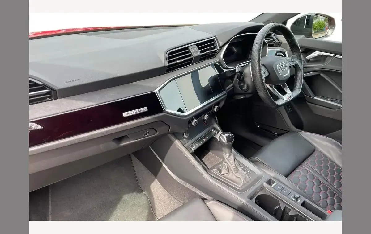 Used Audi RS Q3 Sport 400 HP (294 kW) 2023 Tango red SUV