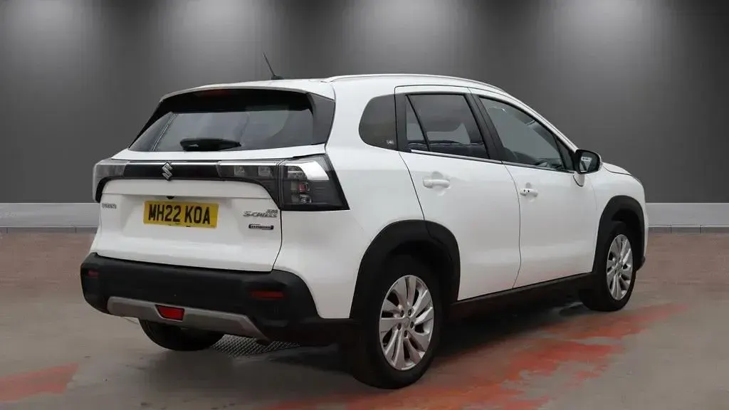 Used Suzuki SX4 S-Cross 129 HP (94 kW) 2022 White SUV