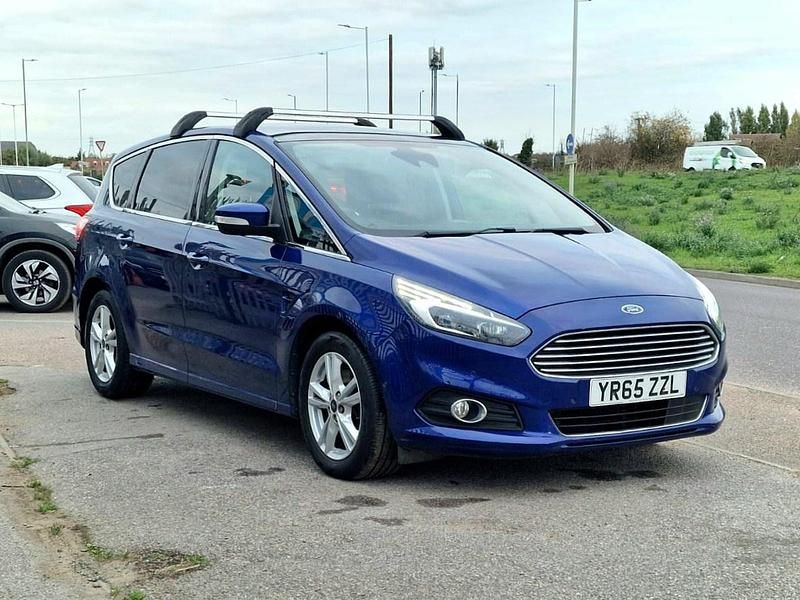 Used Ford S-MAX Titanium 180 HP (132 kW) 2015 Blue MPV