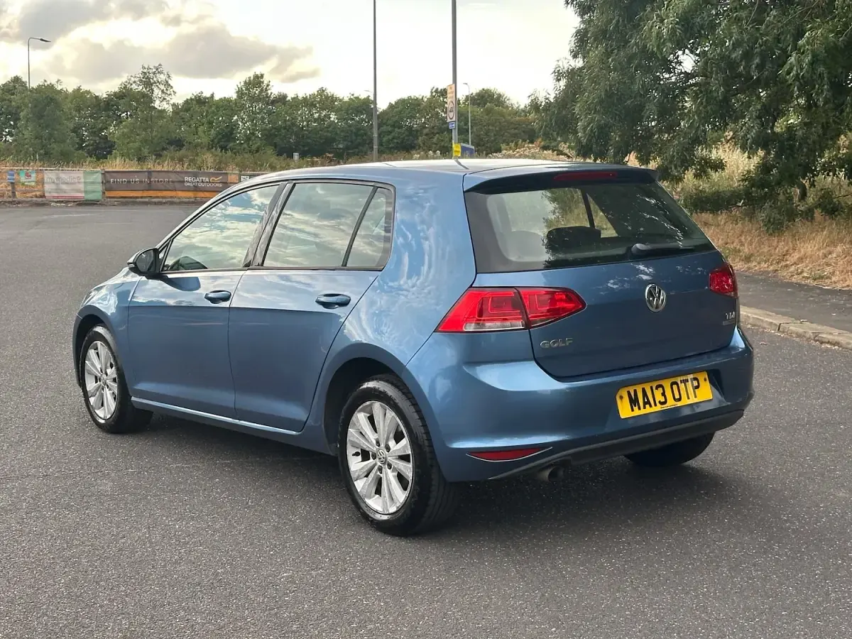 Used VW Golf VII SE 2013 Blue Hatchback