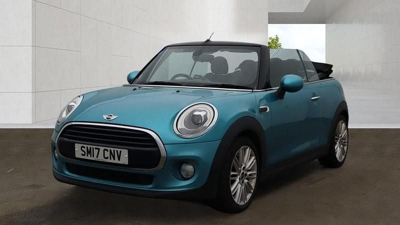 Begagnad Mini Cooper Cabriolet 2017 Blå Cab