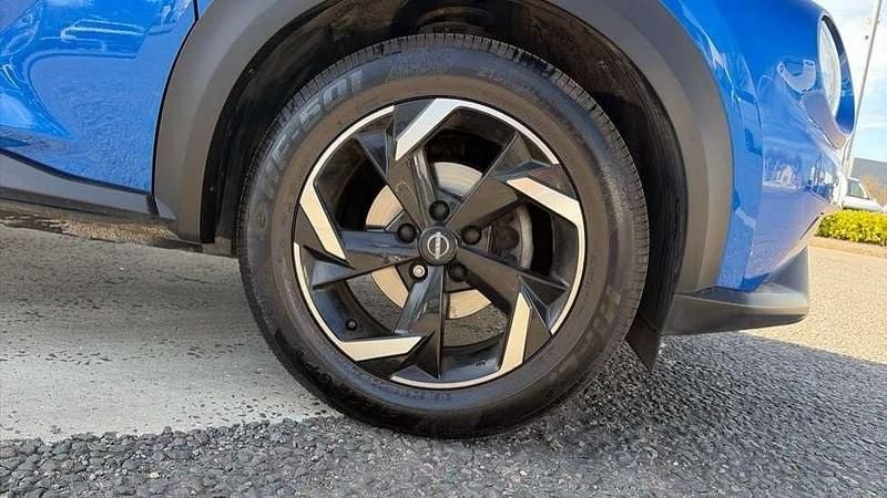 Used Nissan Juke N-Connecta 114 HP (83 kW) 2024 Blue SUV