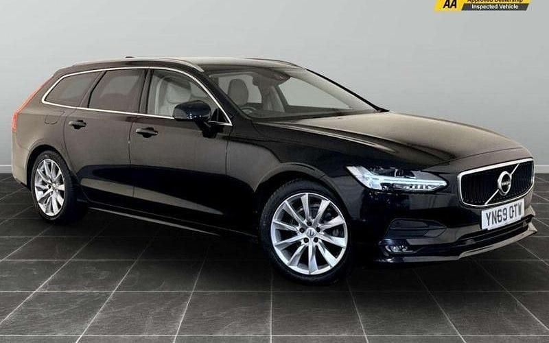 Black Used 2019 Volvo V90 Momentum Estate | £15,995 (Fair price) - Image 1/2
