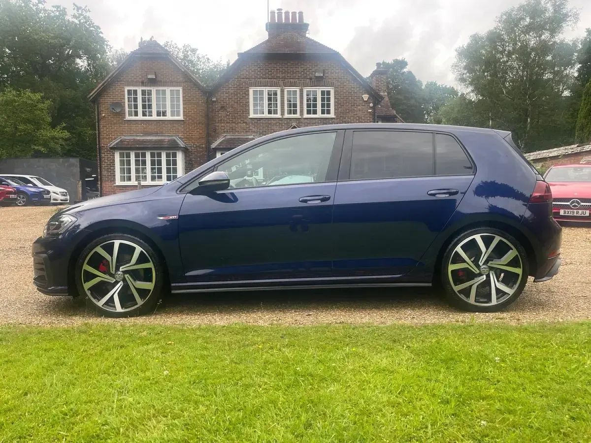 Used VW Golf VII GTI 230 HP (169 kW) 2017 Blue Hatchback