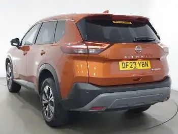 Used Nissan X-Trail N-Connecta 204 HP (150 kW) 2023 Orange SUV