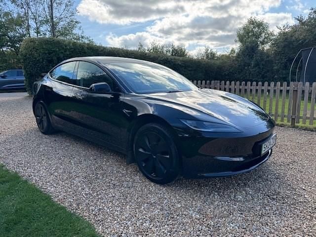 Black Used 2024 Tesla Model 3 RWD Sedan | £28,450 (Expensive) - Image 1/4