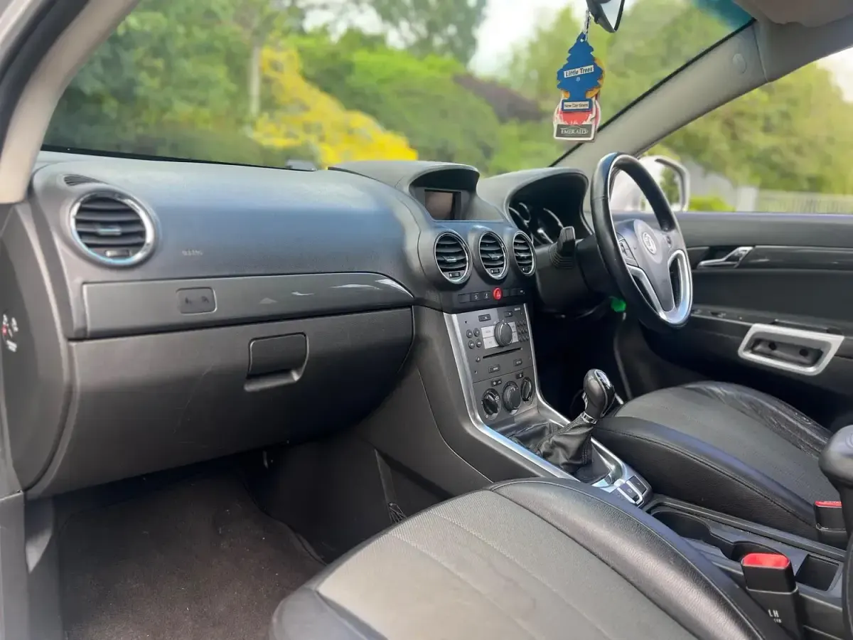 Used Vauxhall Antara 163 HP (119 kW) 2013 Silver SUV