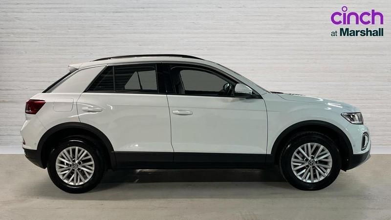 Used VW T-Roc Life 150 HP (110 kW) 2023 White SUV