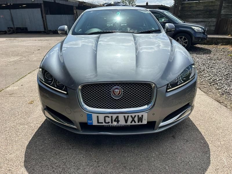 Second-hand Jaguar XF Premium Luxury 200 CP (147 kW) 2014 Gri Berlinǎ